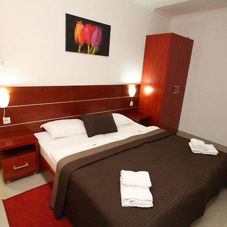 Guesthouse Villa Inn Szabadka Kültér fotó