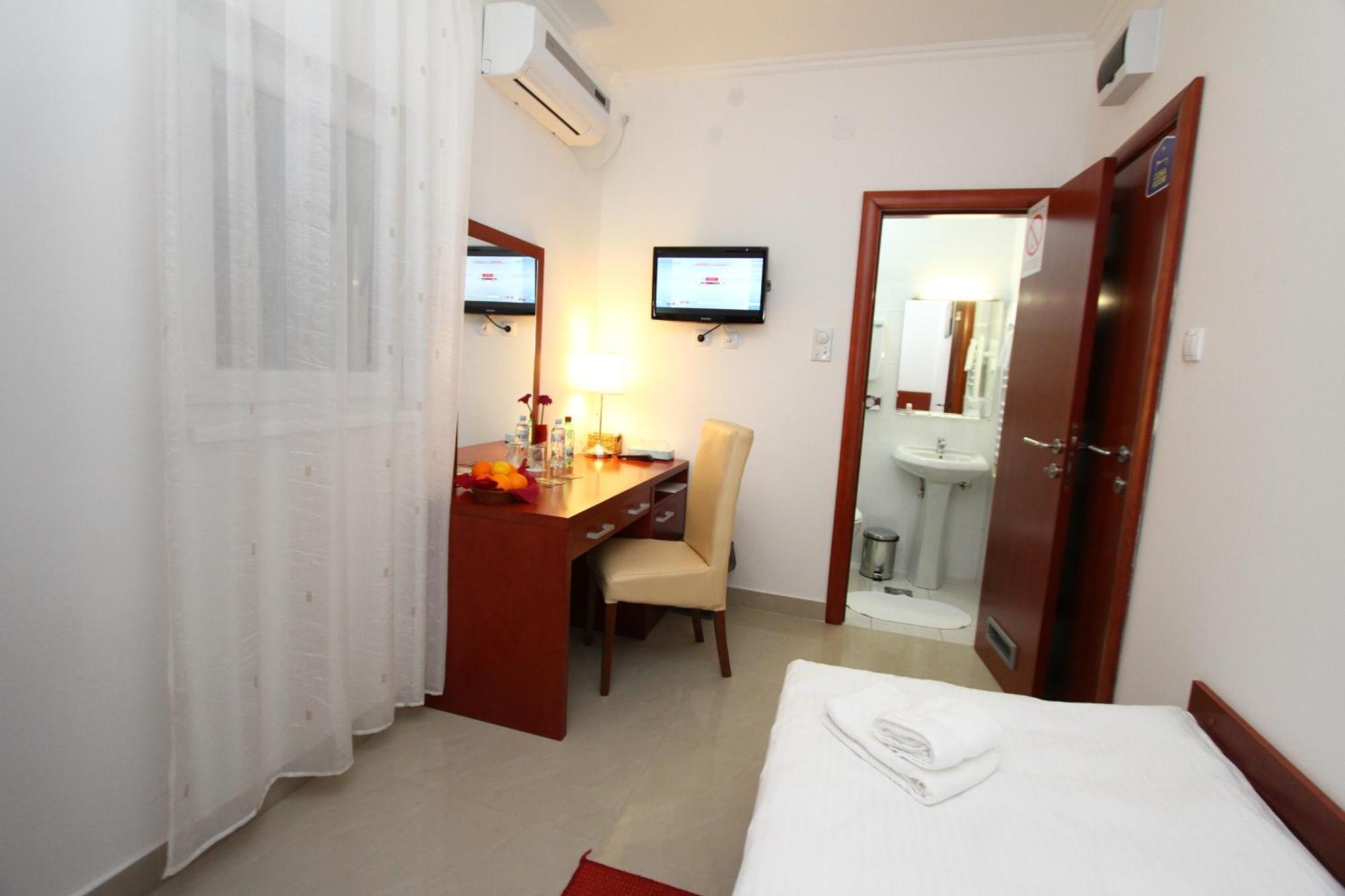 Guesthouse Villa Inn Szabadka Kültér fotó