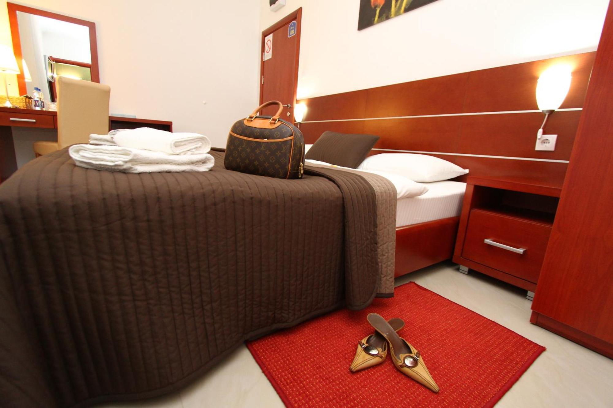 Guesthouse Villa Inn Szabadka Kültér fotó