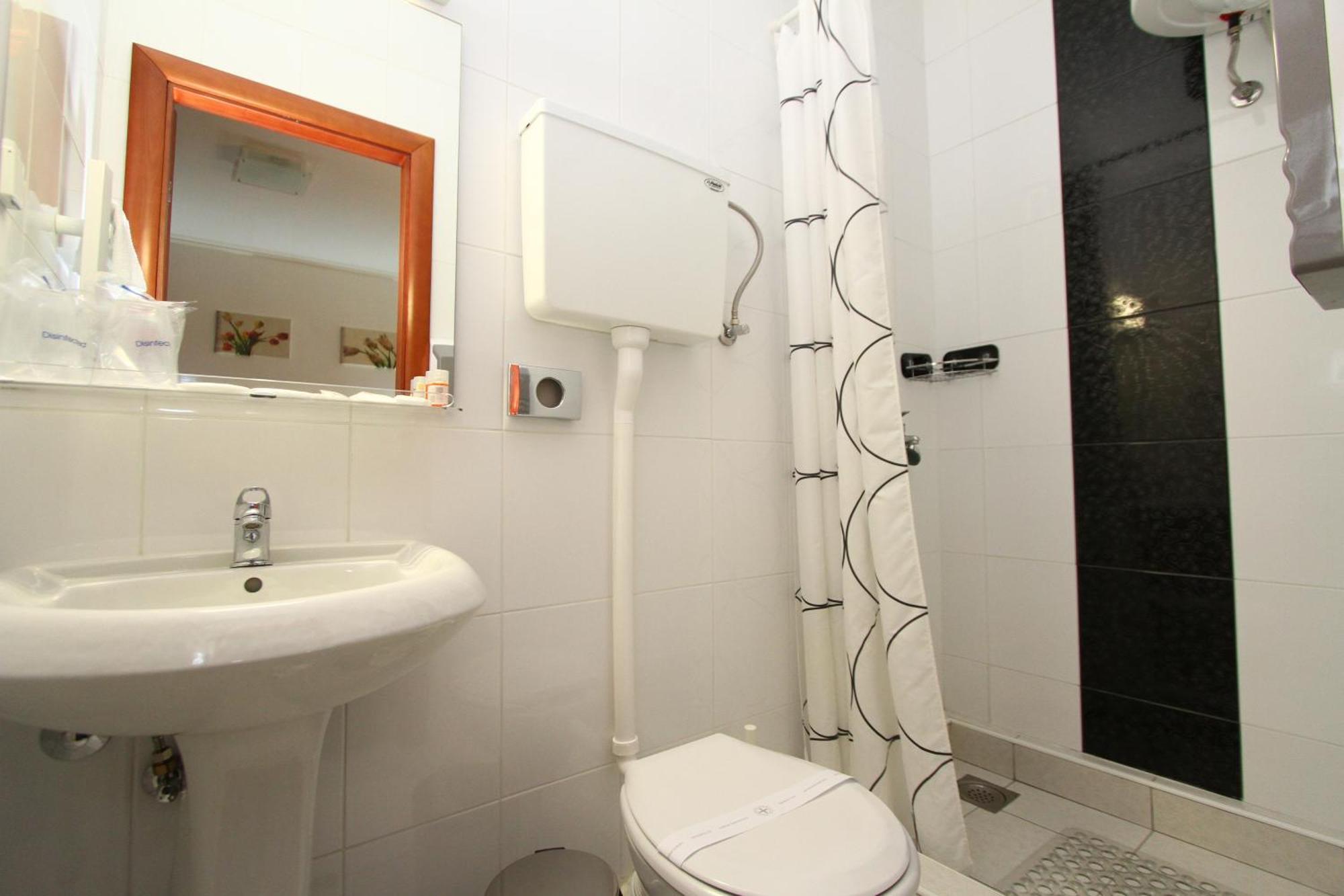 Guesthouse Villa Inn Szabadka Kültér fotó