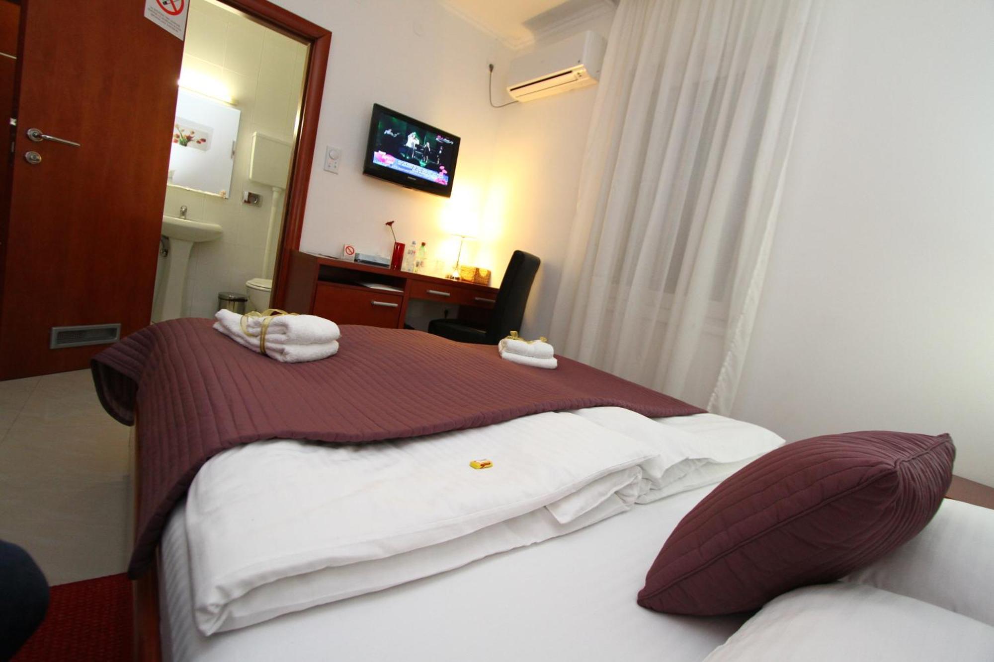 Guesthouse Villa Inn Szabadka Kültér fotó