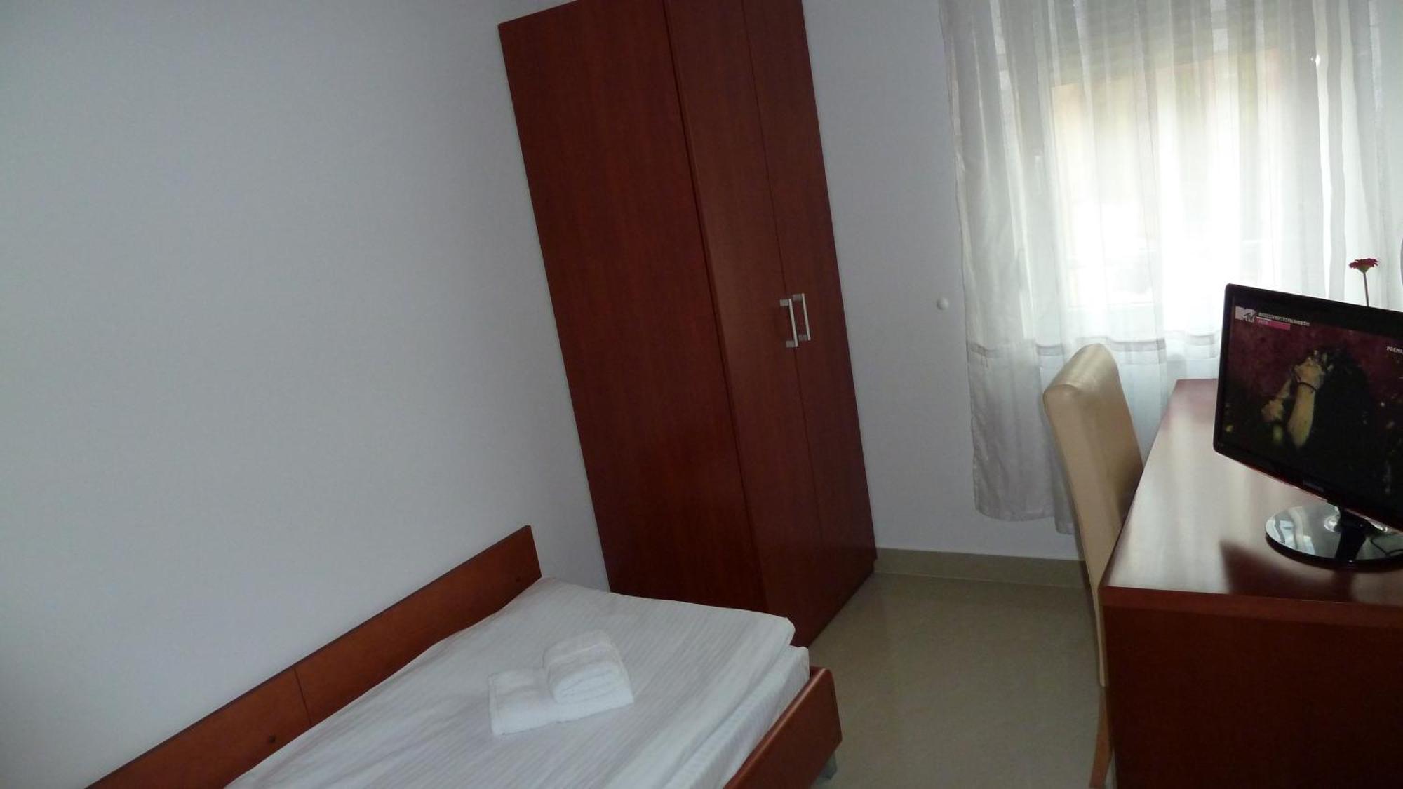 Guesthouse Villa Inn Szabadka Kültér fotó