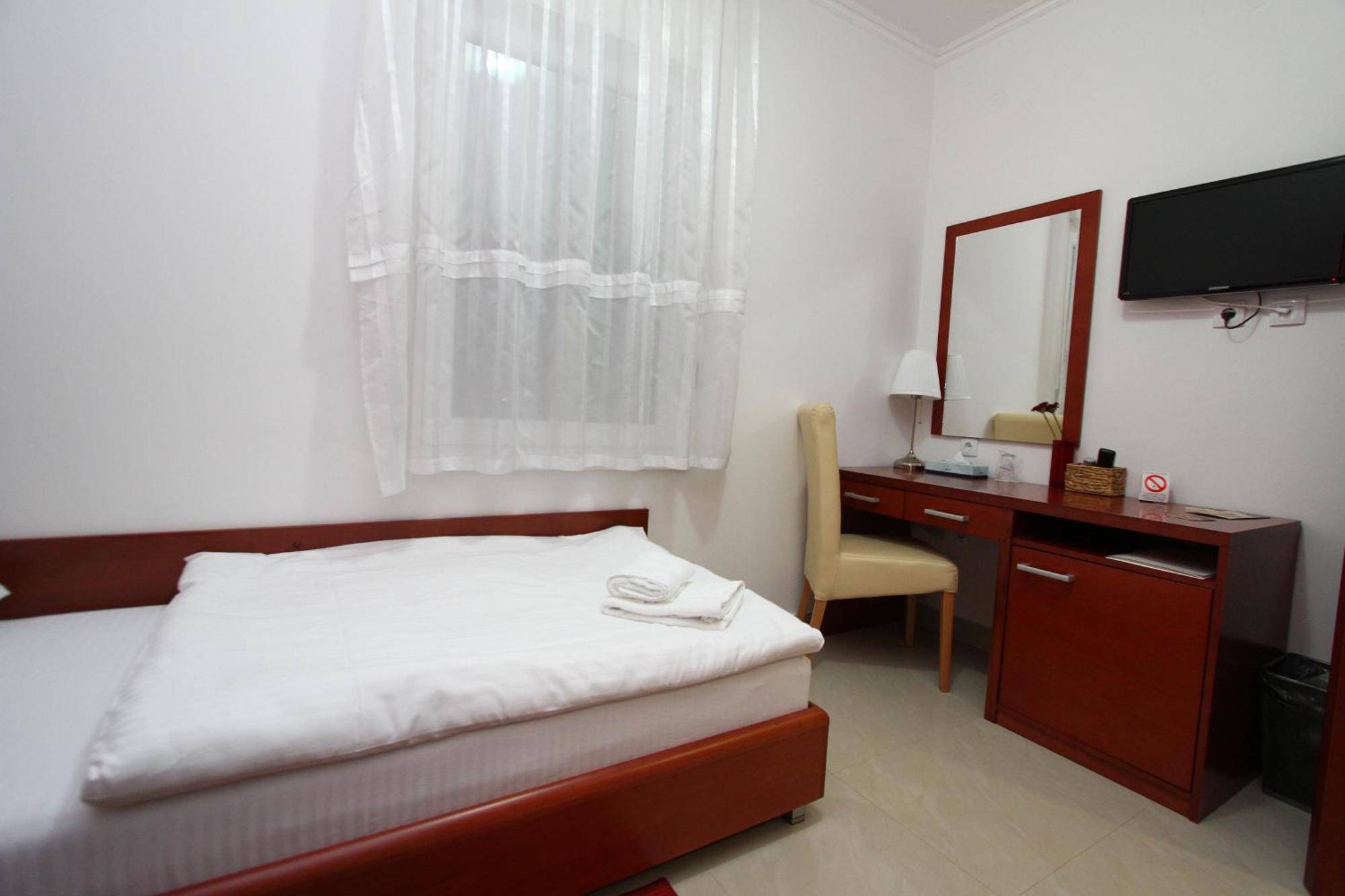 Guesthouse Villa Inn Szabadka Kültér fotó
